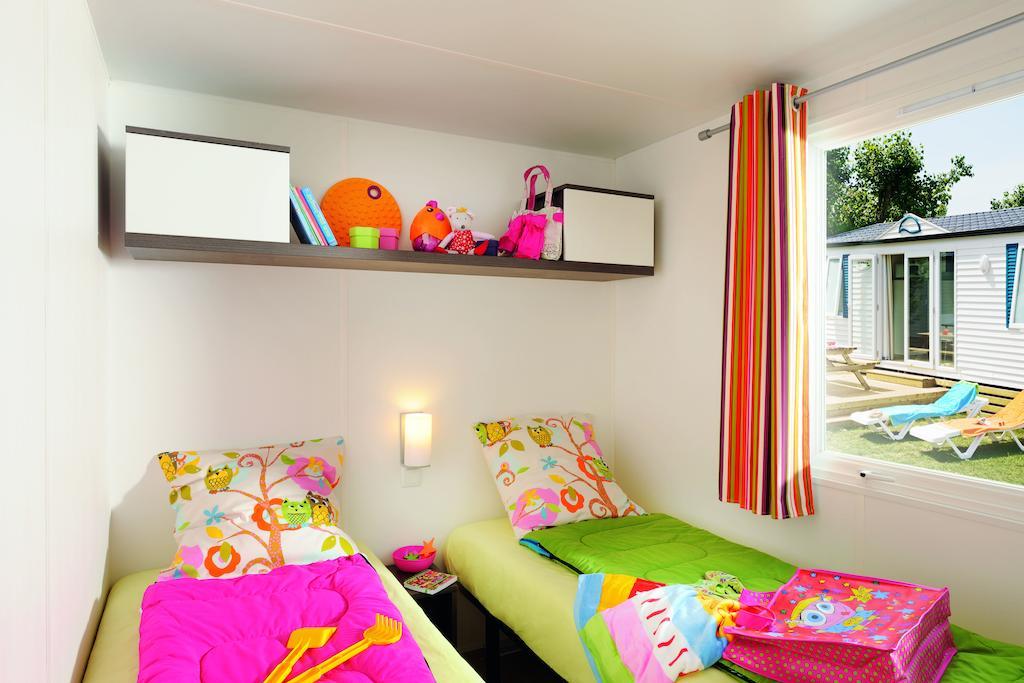 Camping Le Rey Louvie Juzon 部屋 写真