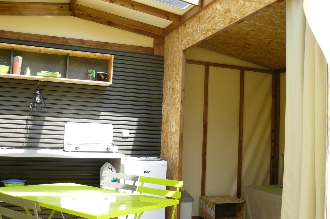 Camping Le Rey Louvie Juzon エクステリア 写真