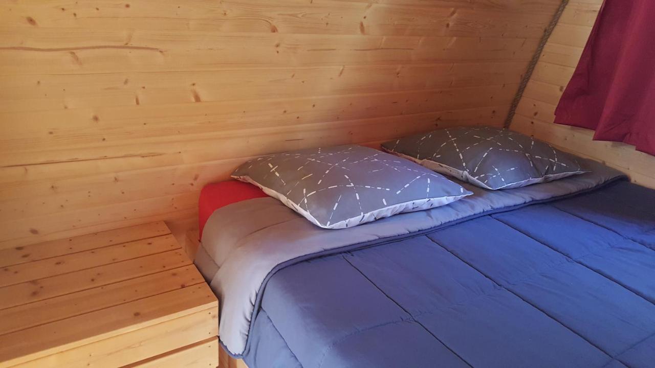 Camping Le Rey Louvie Juzon エクステリア 写真